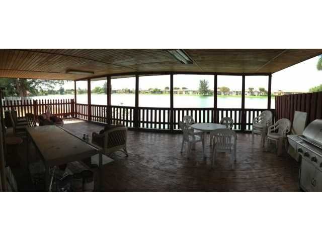 2463 W 65 ST, Hialeah, FL 33016