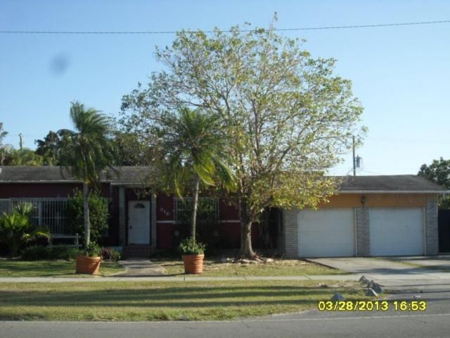316 15th Street, Homestead, FL 33030