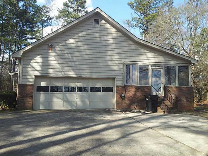 2776 Club Valley Court, Jonesboro, GA 30236