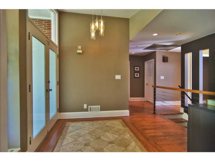 1189 Lenox Circle Ne, Atlanta, GA 30306