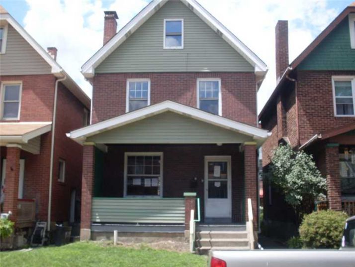 1121 Maplewood Ave, Ambridge, PA 15003