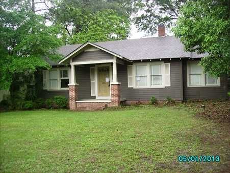 1211 Murray Ave, Tifton, GA 31794
