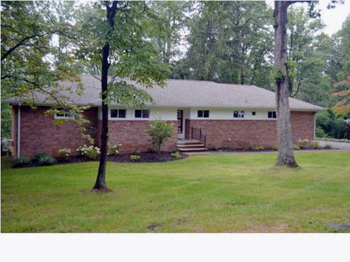 327 ARROW DR, Signal Mountain, TN 37377