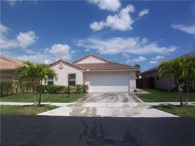 7527 SW 164 CT, Miami, FL 33193
