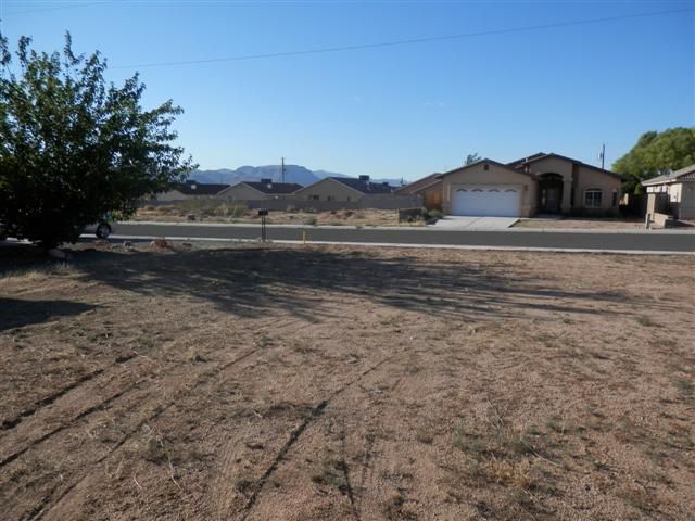 2724 Emerson Ave, Kingman, AZ 86401