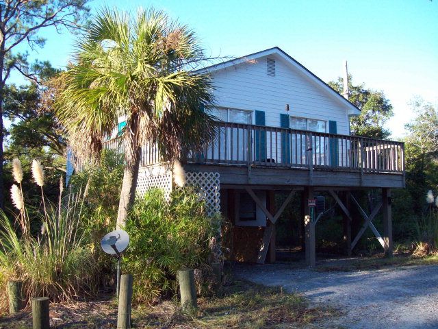 1648 Jackson Ct, Gulf Shores, AL 36542