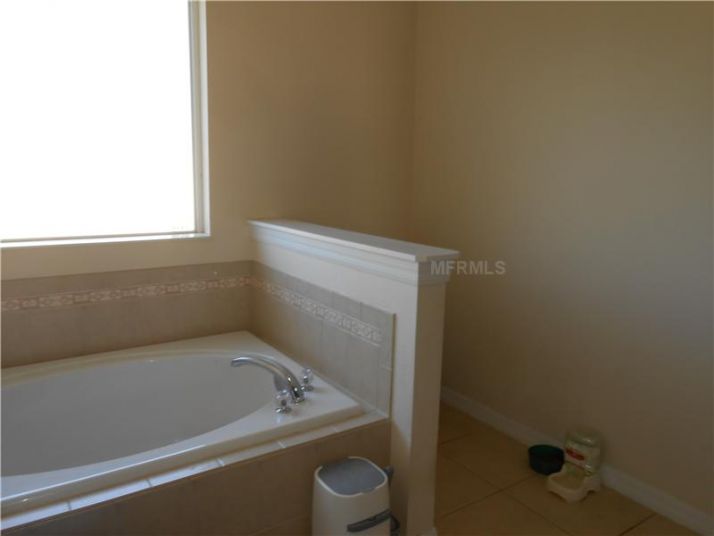 140 Highland Dr, Deltona, FL 32738