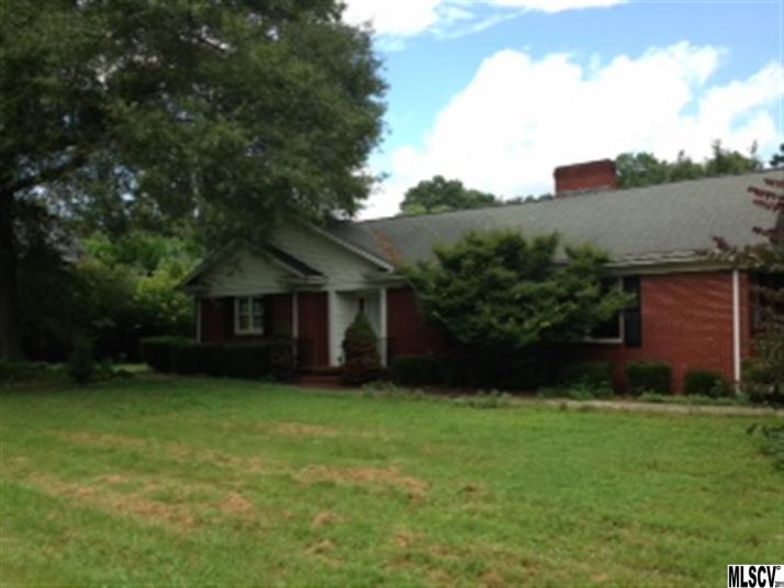 910 12th Ave Nw, Hickory, NC 28601