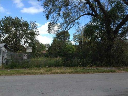 2117 NW 42 ST, Miami, FL 33142