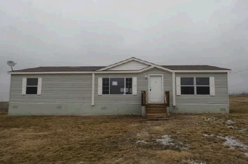 451 Coyote Trl, Rhome, TX 76078