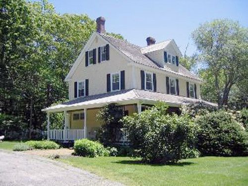 53 Megansett Rd, Cataumet, MA 02534