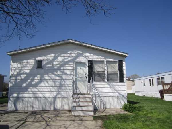 1856 Deerfield, Monroe, MI 48161