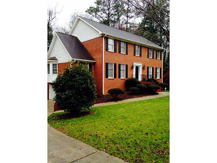 8970 Country Club Drive, Douglasville, GA 30134