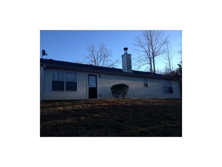 207 Hailey Ln, Griffin, GA 30223