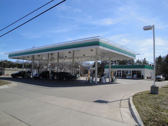 2139 Haslett Rd, East Lansing, MI 48823