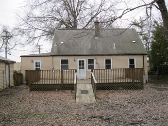 3995 Stephens Rd, Warren, MI 48091