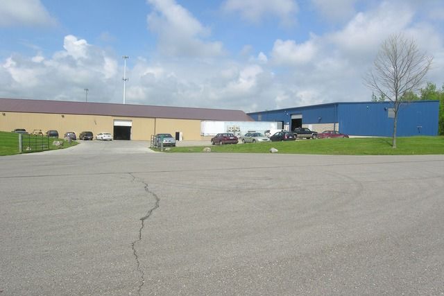 10566 Plaza Drive, Whitmore Lake, MI 48189