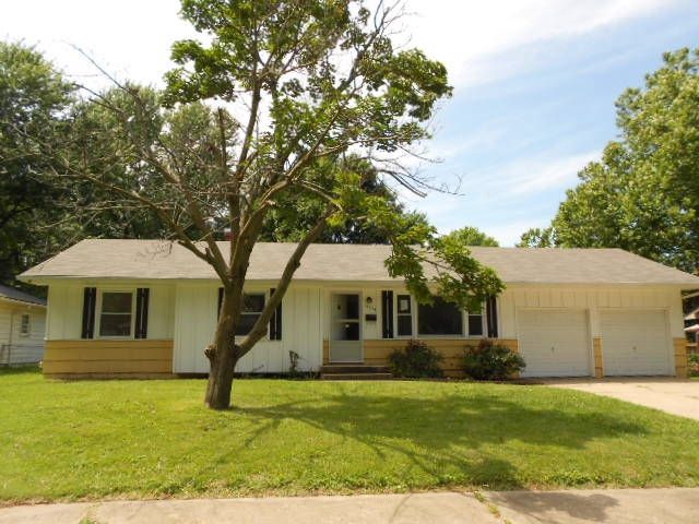 11504 Orchard Road, Kansas City, MO 64134