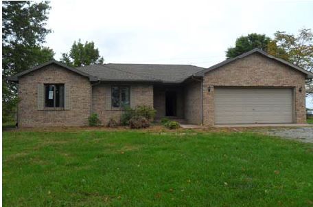 9022 E Richview Rd, Mount Vernon, IL 62864