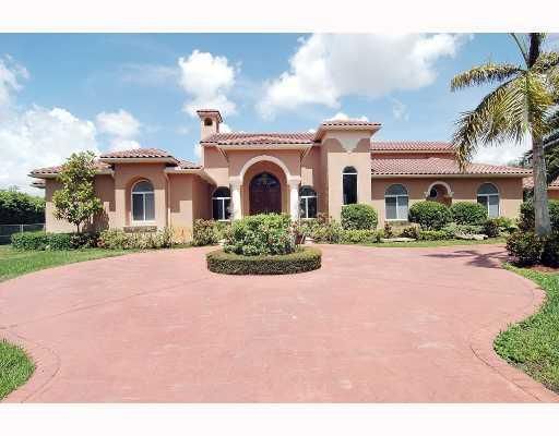 11630 SW 84 AV, Miami, FL 33156