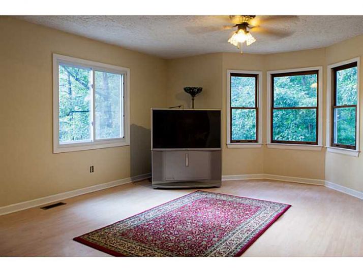 139 Misty Hollow Way, Woodstock, GA 30188