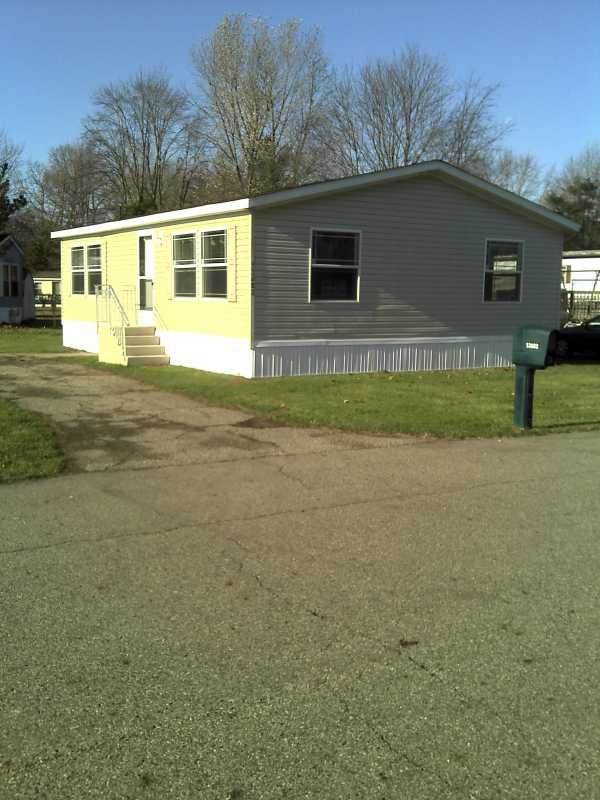 53682 Bradley Dr., Mattawan, MI 49071