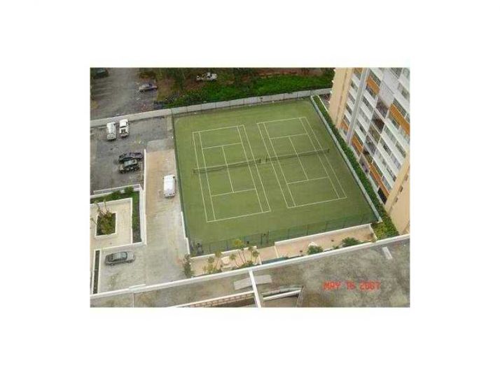 1890 S Ocean Dr # 1408, Hallandale, FL 33009