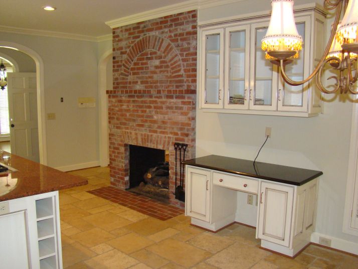 1090 Country Club Cir, Birmingham, AL 35244