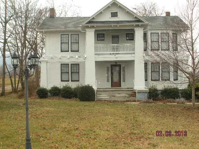 113 W Main St, Stanley, VA 22851