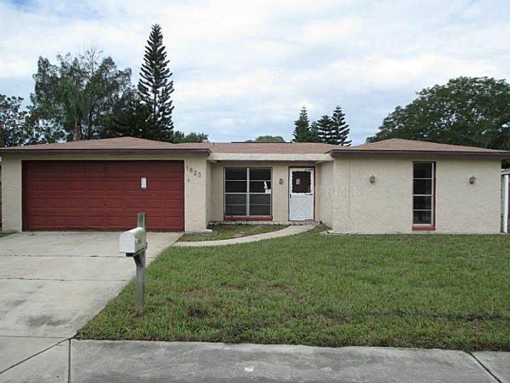 1823 Sprint Ln, Holiday, FL 34691