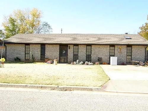 Magnolia, Elk City, OK 73644