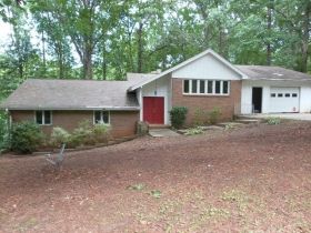 4404 Hadaway Rd NW, Kennesaw, GA 30152