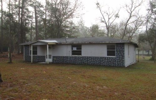 11750 SE 35th St, Morriston, FL 32668