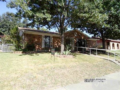 917 Meadowdale Circle, Garland, TX 75043