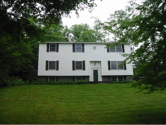 767 Ellis Orchard Dr, Castleton, VT 05735