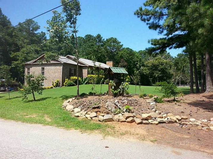8449 High Point Road, Douglasville, GA 30134