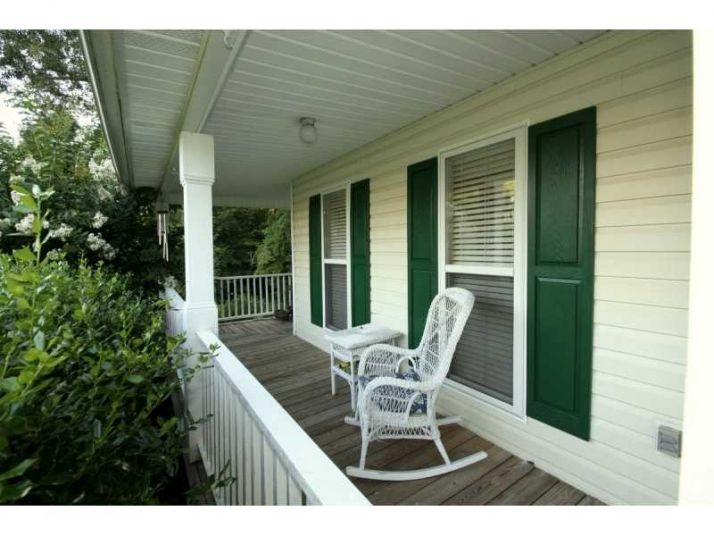 580 Magnolia Drive, Douglasville, GA 30134