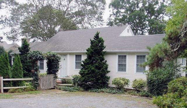 63 Seventh Ave, West Hyannisport, MA 02672