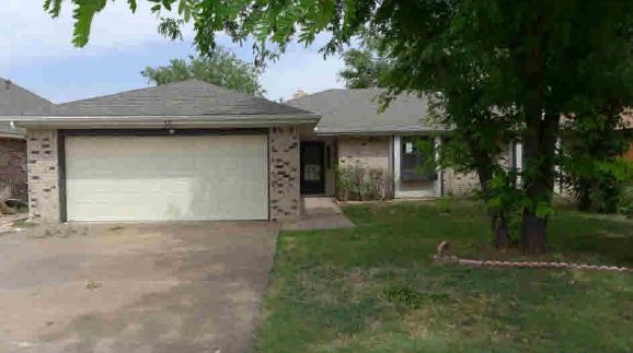 15 Windy Meadow Ln, Canyon, TX 79015