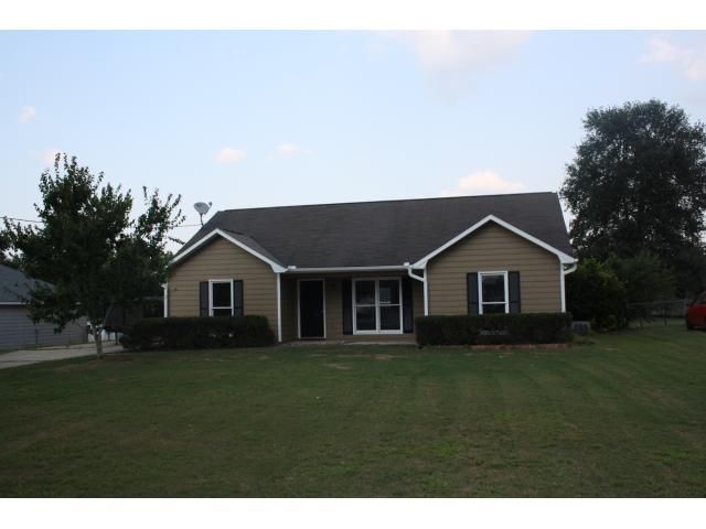 545 Lee Rd 222, Smiths Station, AL 36877