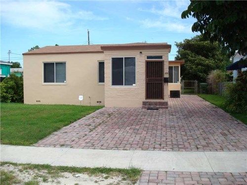 1888 NW 57 ST, Miami, FL 33142
