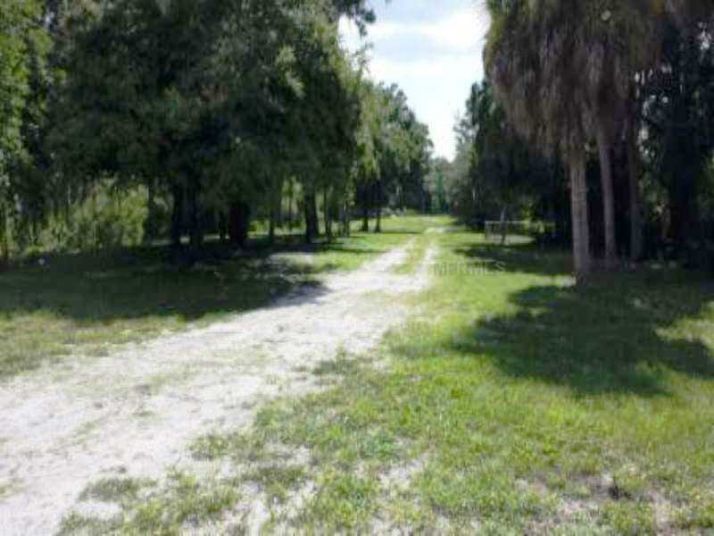 705 Padua Ct, Nokomis, FL 34275