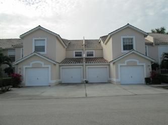 205 Sunrise Cay 201, Naples, FL 34114