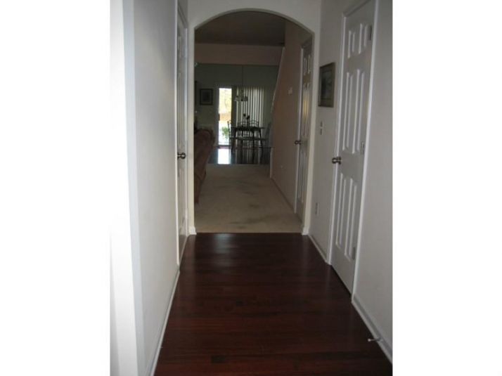 1954 Lakeshore Overlook Circle, Kennesaw, GA 30152