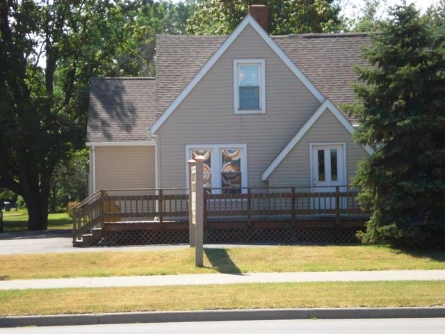 4568 Red Arrow, Stevensville, MI 49127