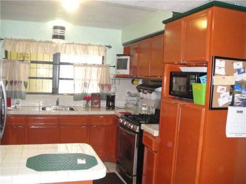 631 NW 198 ST, Miami, FL 33169
