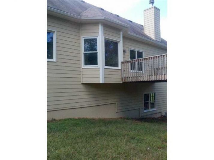 709 Lincoln Drive, Winder, GA 30680