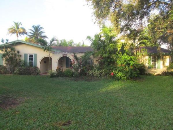 15700 Sw 75th Ave, Miami, FL 33157