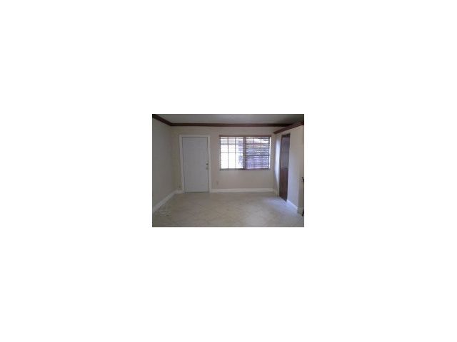 310 NW 32 CT, Miami, FL 33125