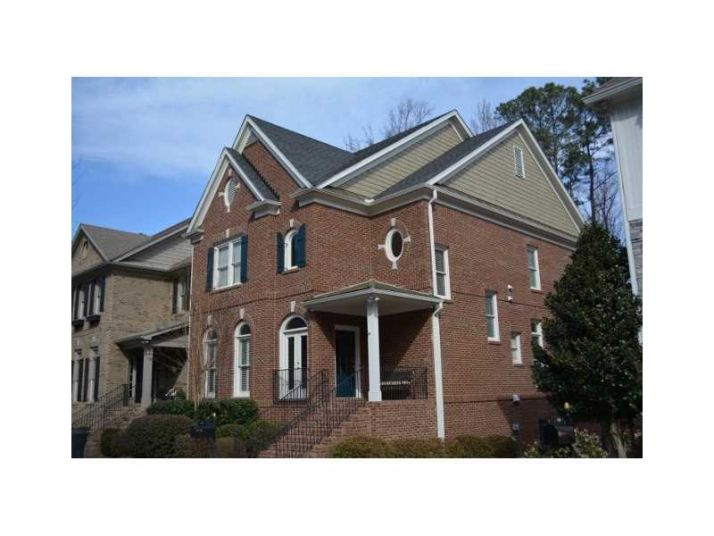 2135 Fernleaf Park Drive, Atlanta, GA 30318